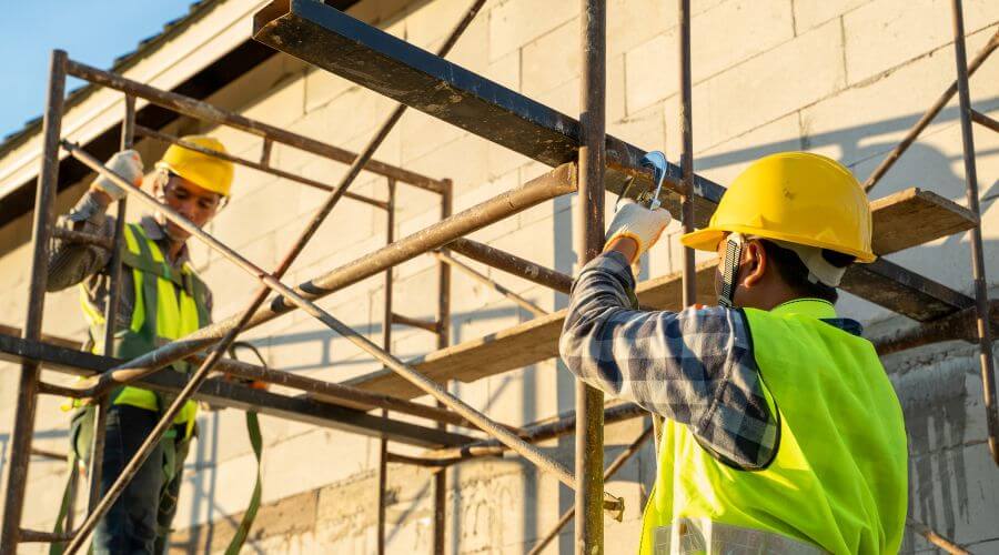 Professional gutter cleaning in Albion, NY